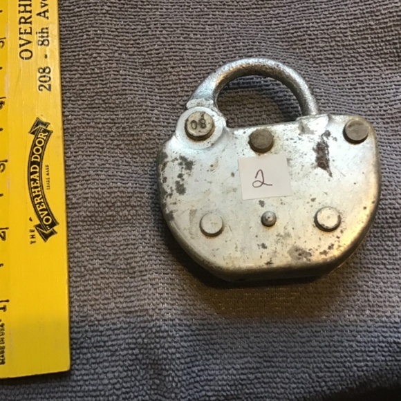 Antique Padlock -  Railroad Padlock - Railroad Collectibles - no key - Picture 4 of 4